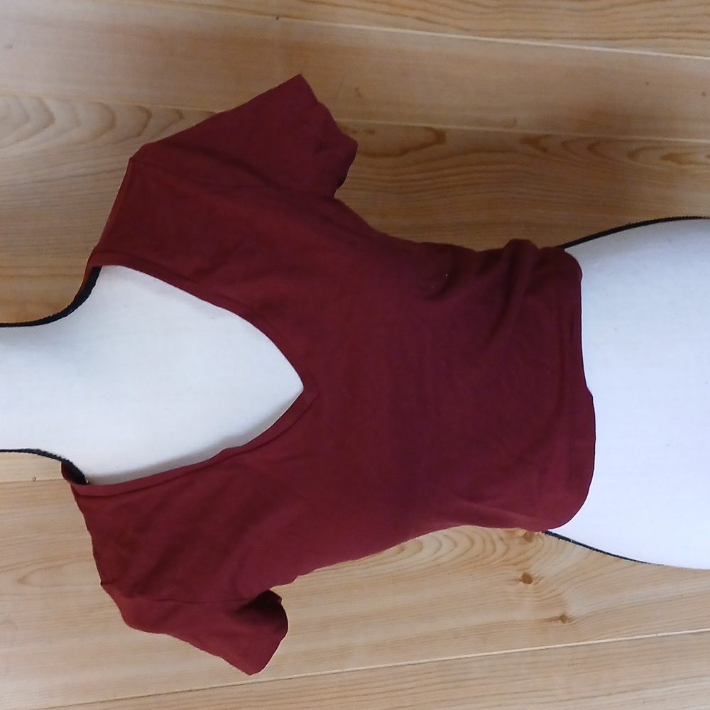 Wild Fable size medium red crop top